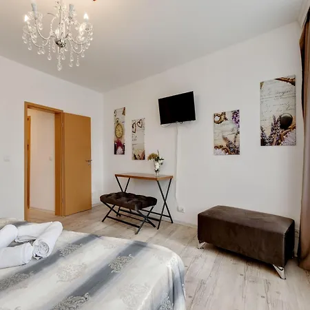 Lakeside Base In Oberhausen Apartment *